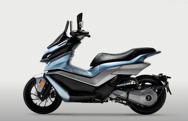 Bicose Real 5T. Why? L&#039;elettrico di Loncin un po&#039; Honda ADV