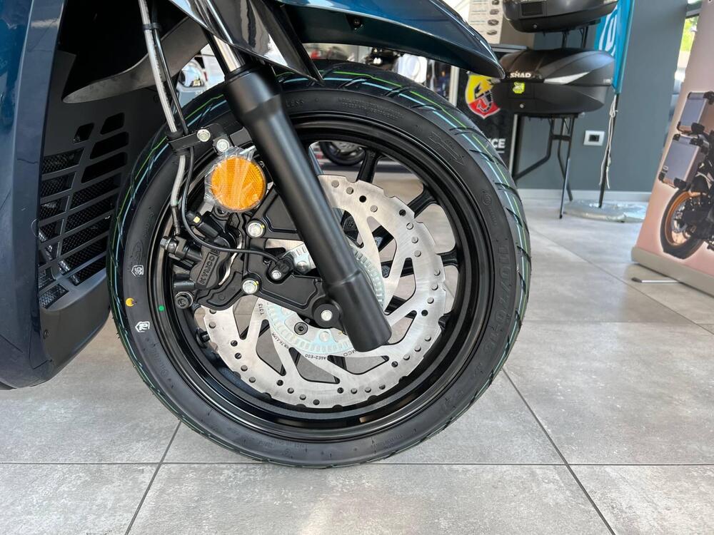 Kymco Agility 300i (2021 - 25) (10)