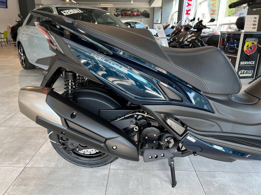 Kymco Agility 300i (2021 - 25) (11)