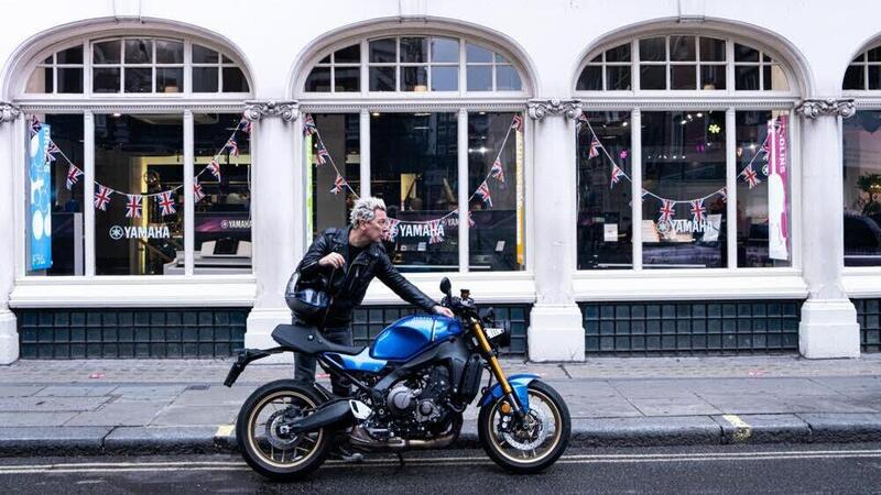 Ma quanto rock c&#039;&egrave; sulla strada per l&#039;Isola di Man? Ce lo dicono Yamaha e DJ Ringo