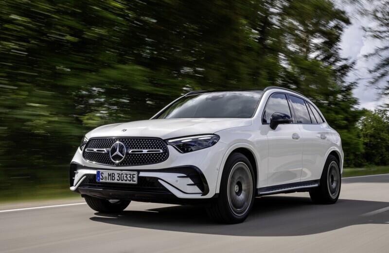 Mercedes GLC 2023: plug-in Diesel da ben 120 km