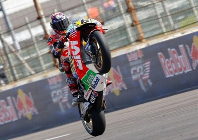 MotoGP. FP3 a Indianapolis, Bradl in testa, Rossi secondo