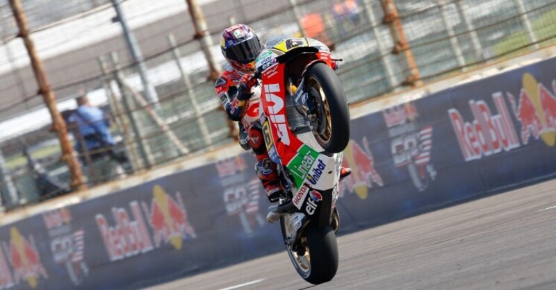 MotoGP. FP3 a Indianapolis, Bradl in testa, Rossi secondo