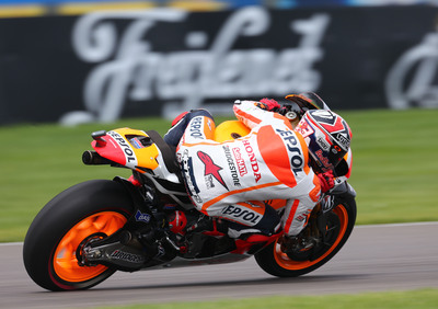 MotoGP. Marquez segna il miglior tempo nel warm up