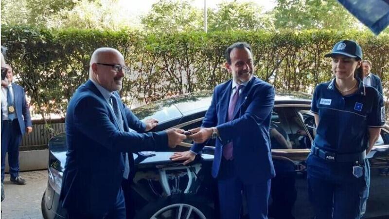 La Tesla Model S del Ministro Cingolani &egrave; frutto di un sequestro