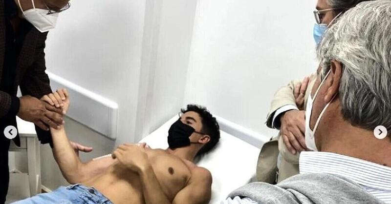 MotoGP 2022. Primo controllo dopo l&#039;operazione per Marc Marquez e primo semaforo verde