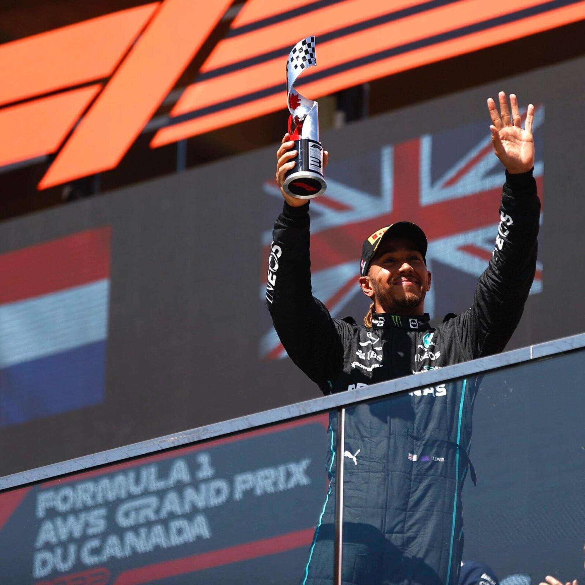 Lewis Hamilton sul podio del GP del Canada 2022