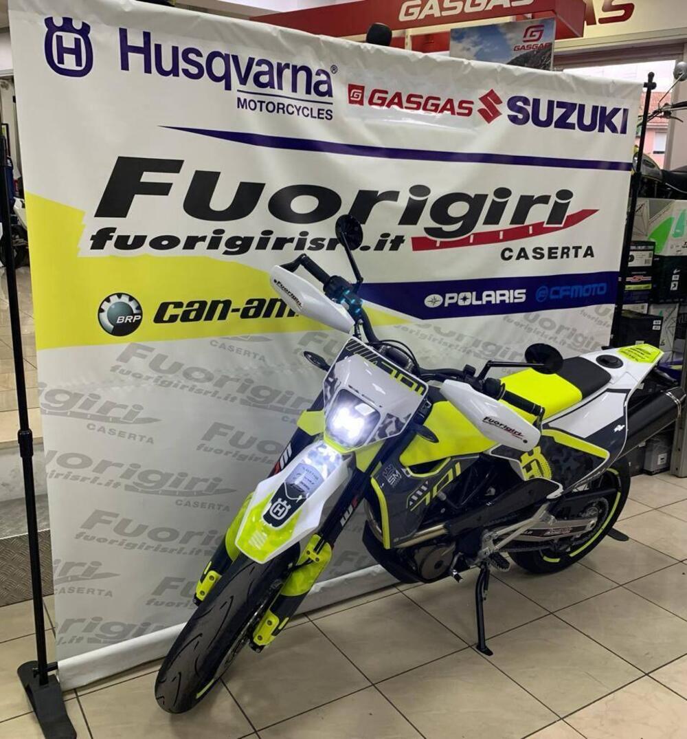 Husqvarna 701 Supermoto (2023 - 25) (2)