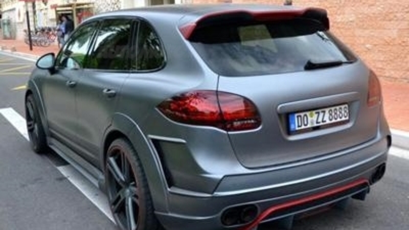 Filosofia della tecnica. Stranieri in Italia: chi segue le regole e chi pensa che non ce ne siano 