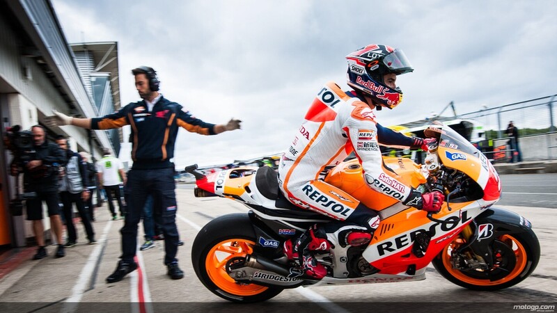 MotoGP, FP3 a Silverstone. Marquez sempre in testa