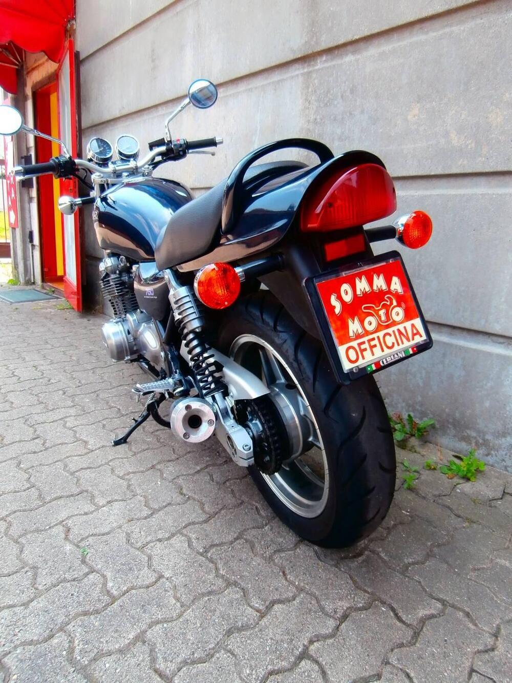 Kawasaki Zephyr 750 (4)