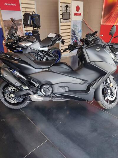 Yamaha T-Max 560 (2022 - 24) nuova