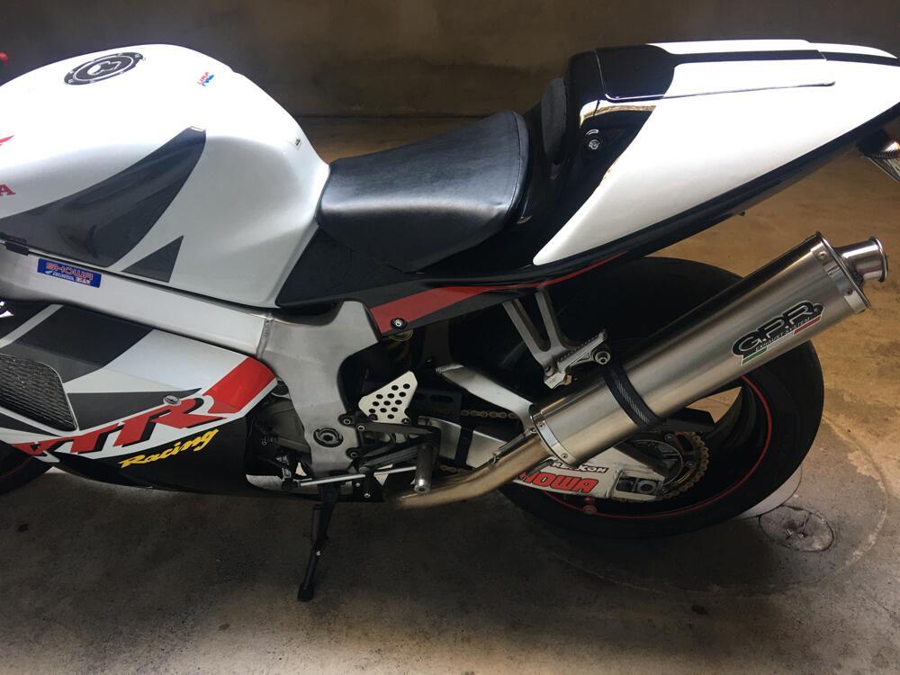 Honda VTR 1000 SP-2 (2002 - 06) (9)