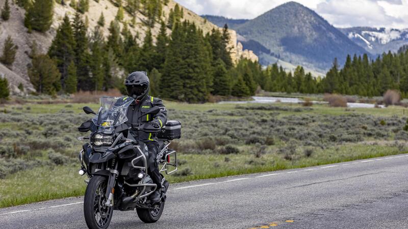 USA IN MOTO! Idaho, Montana, Wyoming, Yellowstone: 1.000 km tra orsi e bisonti con gli amici di KLIM