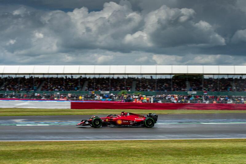 F1, GP Gran Bretagna 2022: pole per Sainz