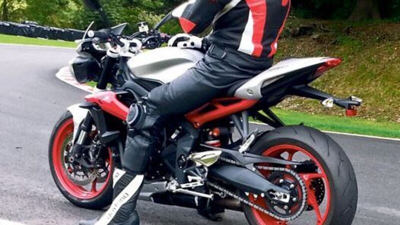 Nuova Triumph Street Triple 2015. RX