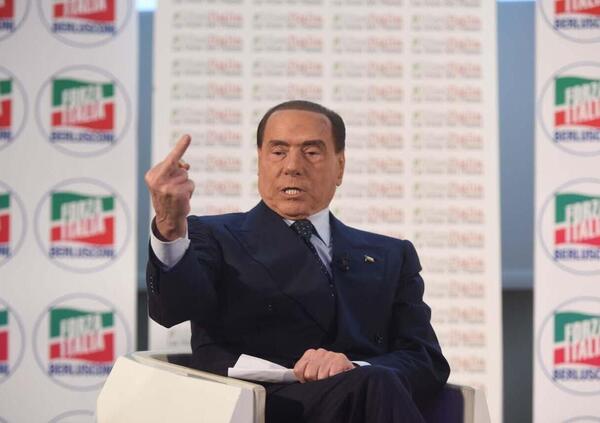 Berlusconi maestro di barzellette, finalmente online il podcast per diventare un perfetto &ldquo;cumenda&rdquo; 