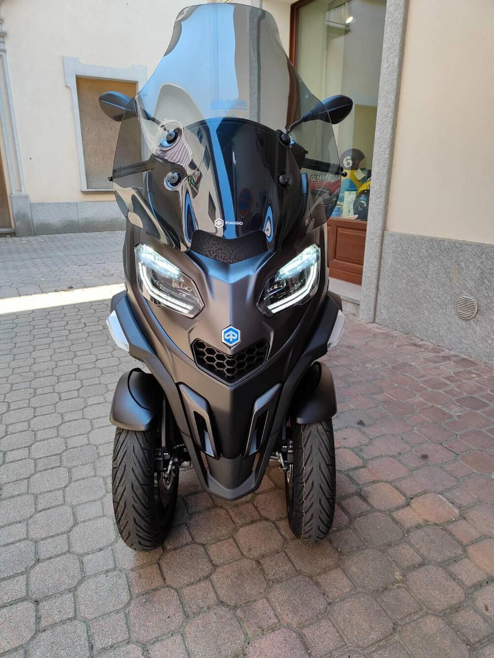 Piaggio MP3 530 Hpe Exclusive (2025) (3)