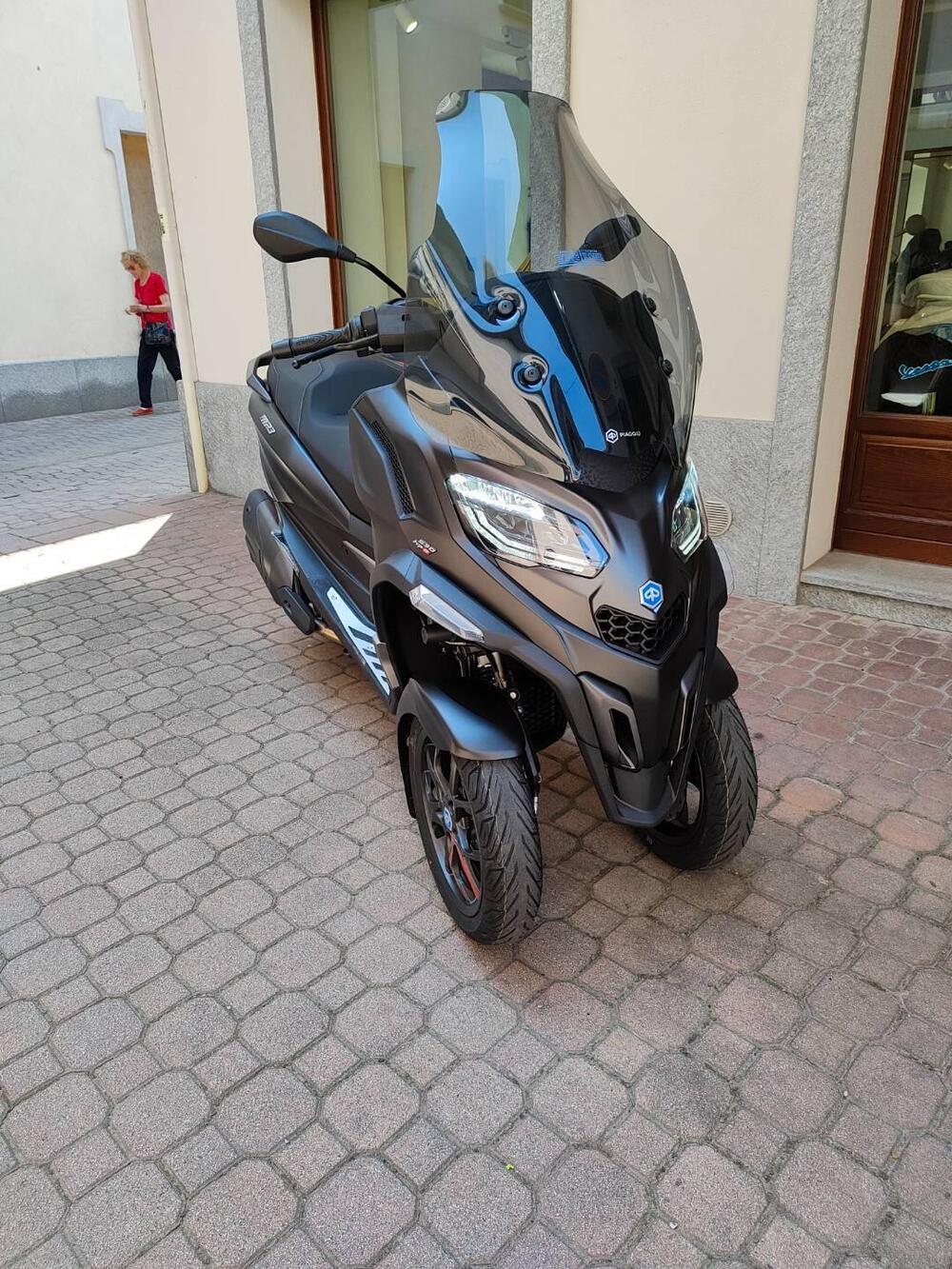 Piaggio MP3 530 Hpe Exclusive (2025) (4)