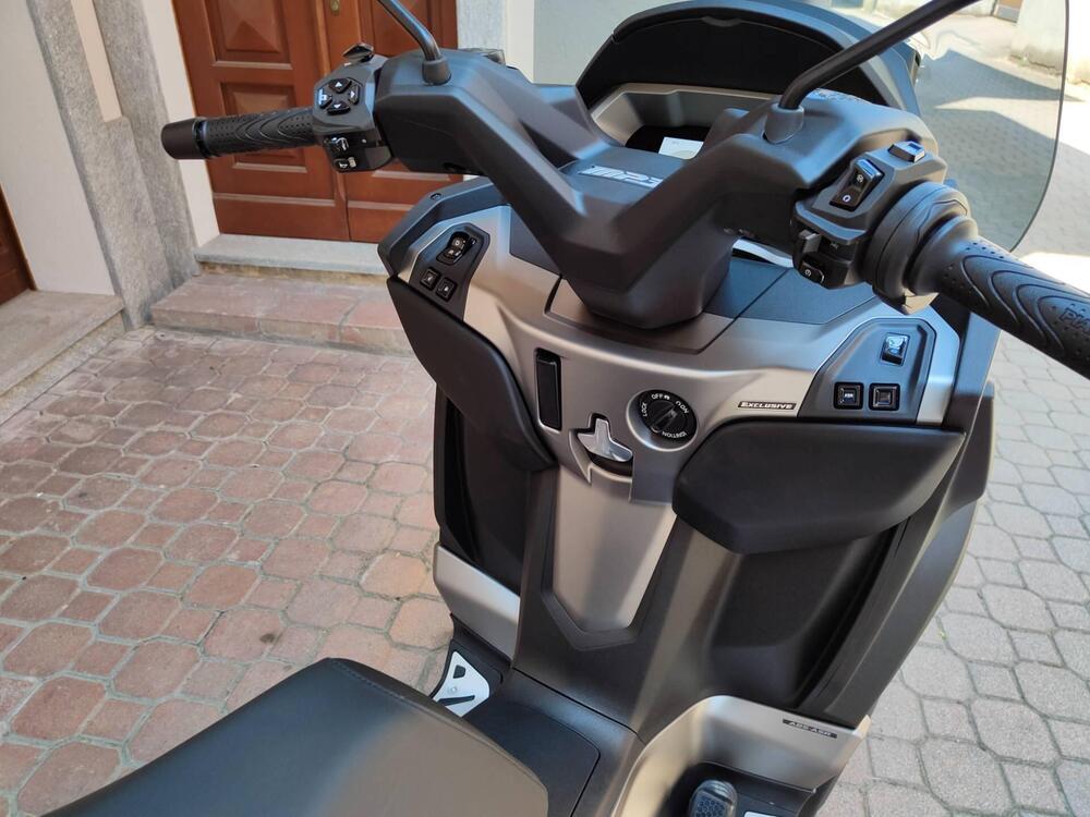 Piaggio MP3 530 Hpe Exclusive (2025) (6)