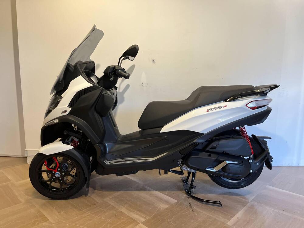 Piaggio MP3 400 Sport Hpe (2025) (2)