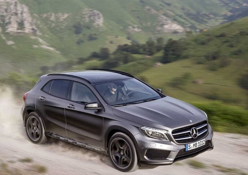 Mercedes-Benz GLA SUV (2013-20) (10)