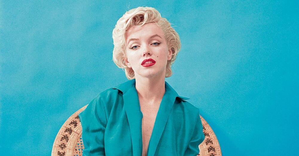 Marilyn Monroe a 60 anni dalla scomparsa &egrave; pi&ugrave; viva che mai. E quell&#039;incrocio di date con la regina Elisabetta...