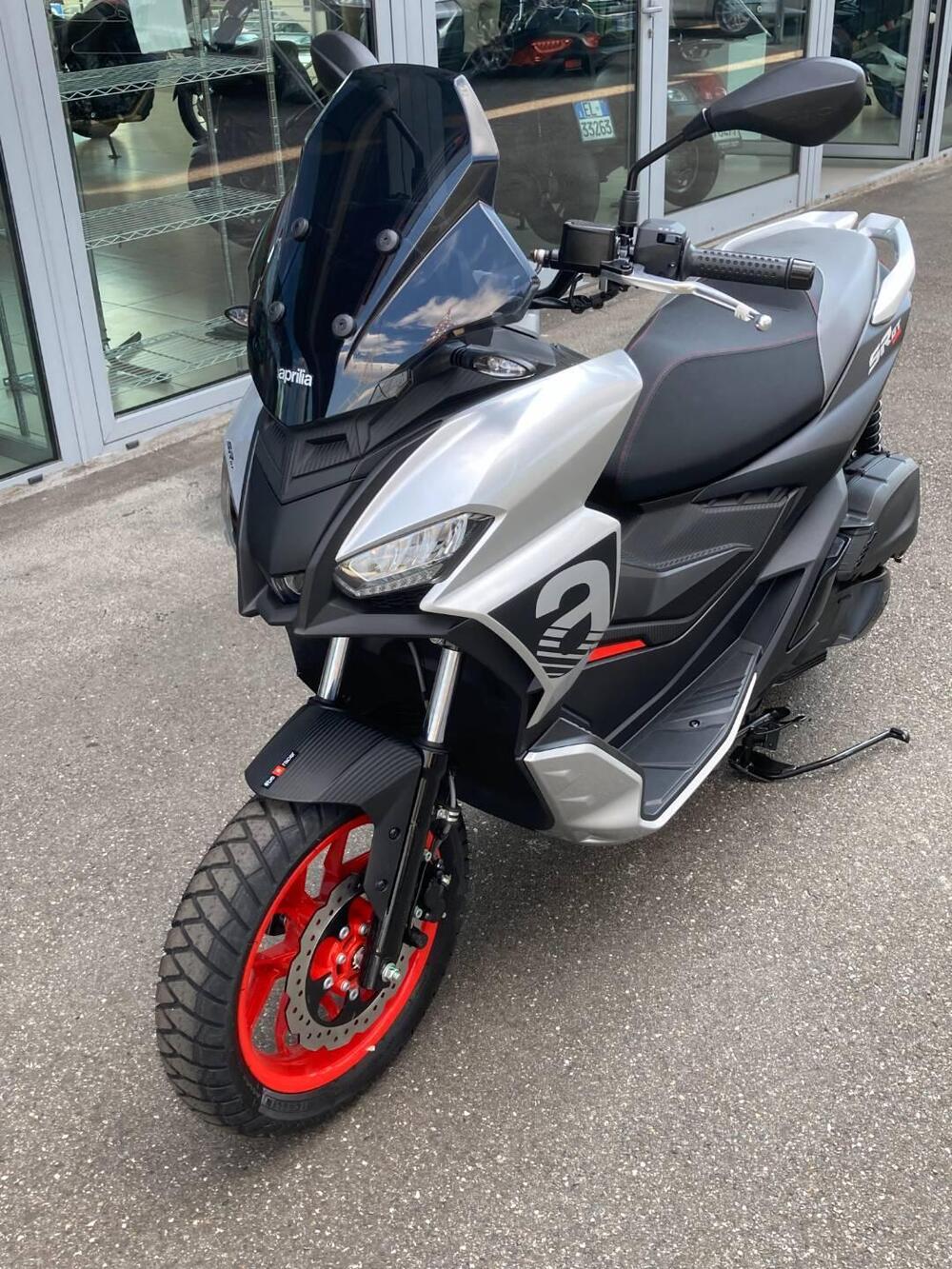 Aprilia SR GT 125 Sport ABS (2022 - 24) (4)