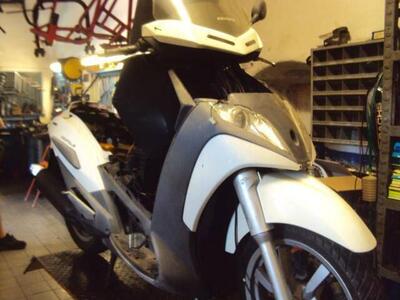 pezzi x scooter peugeot geopolis 125