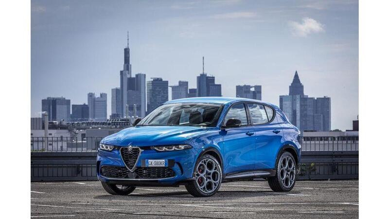 L&#039;hanno fatta ancora, una nuova Alfa Romeo diesel: ecco Tonale 1.6 130CV [costa come il 1.5 benzina]