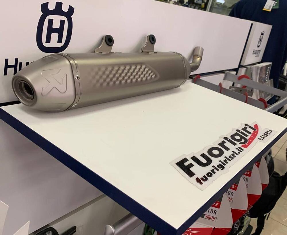 Scarico akrapovich Husqvarna/ktm/gasgas enduro (2)