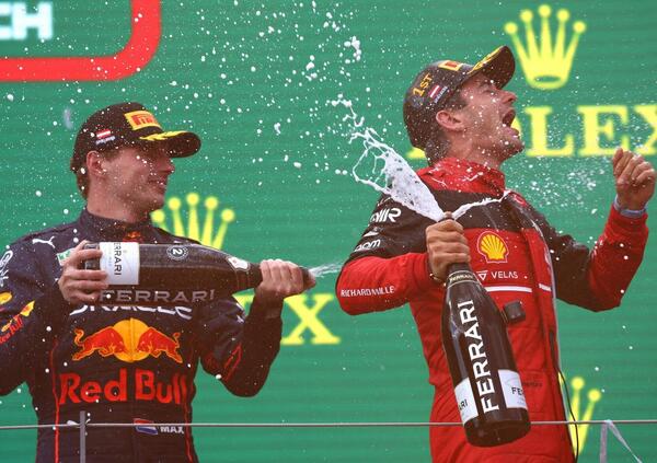 Nemici lontani, ritrovati vicini: Charles Leclerc e Max Verstappen e la parabola di una rivalit&agrave;