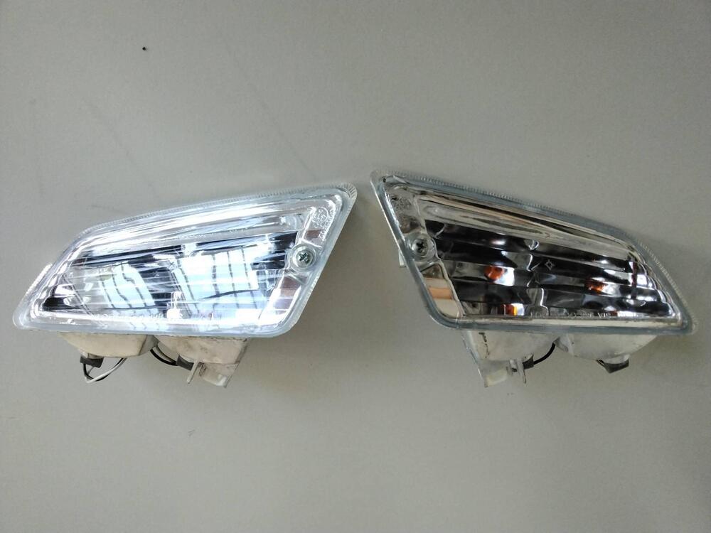 Coppia lampeggiatori ant. Vespa 300 GTS