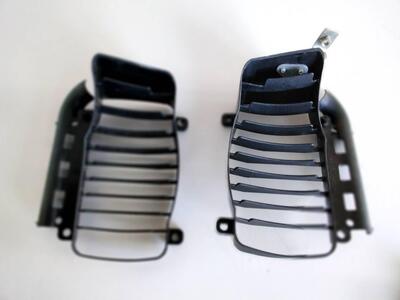 Coppia griglia radiatore Vespa 300 GTS