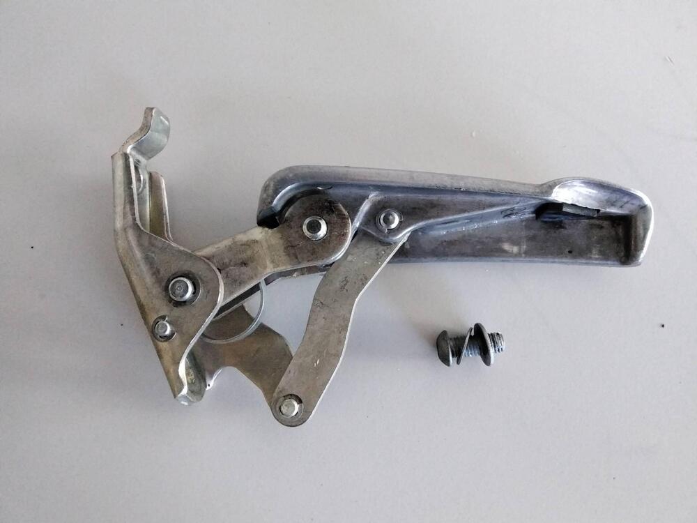 Pedana sx Vespa 300 GTS (2)