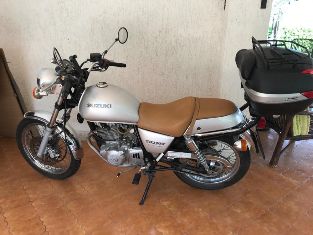 Suzuki TU 250 XX Super Classic (1996 - 00) (3)