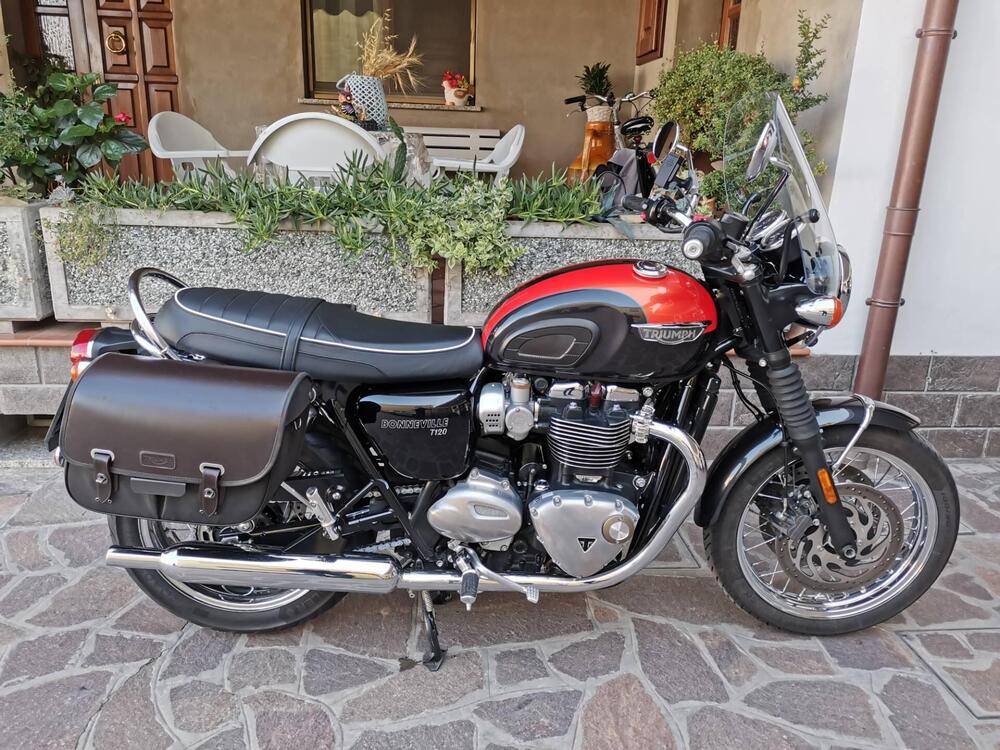 Triumph Bonneville T120 (2021 - 25) (2)