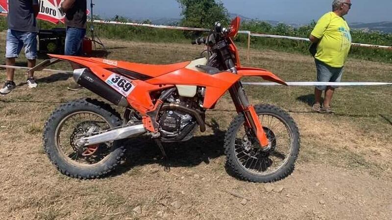 KTM cambia le Enduro 2024: ma le moto del 2023 sono da poco in vendita. Per la gioia di chi le ha comperate...