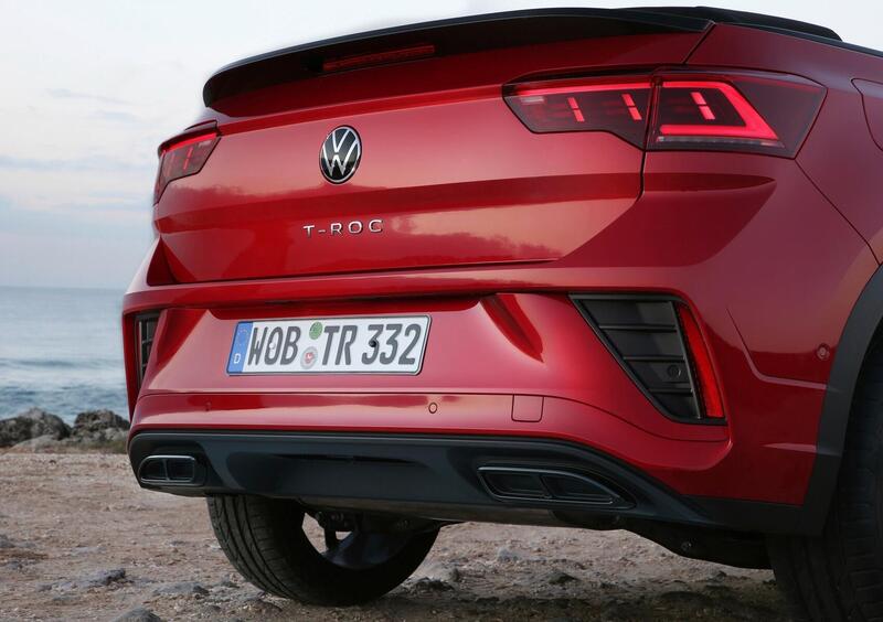 Volkswagen T-Roc Cabrio (2020-->>) (21)