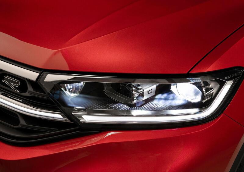 Volkswagen T-Roc Cabrio (2020-->>) (20)
