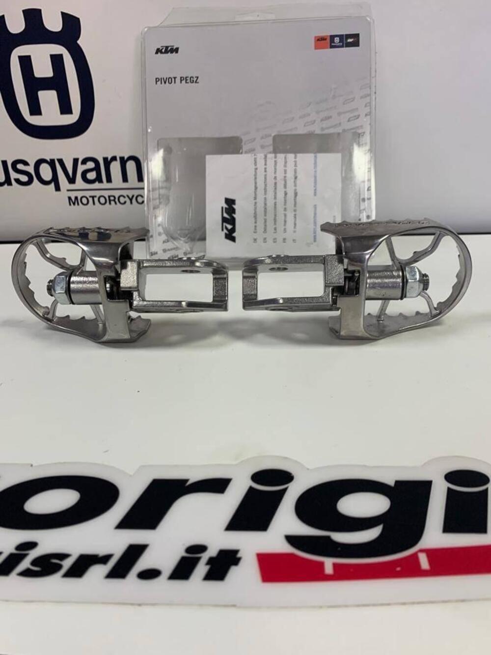 Pedane regolabili cross/enduro Ktm/Husqvarna/gasgas (2)