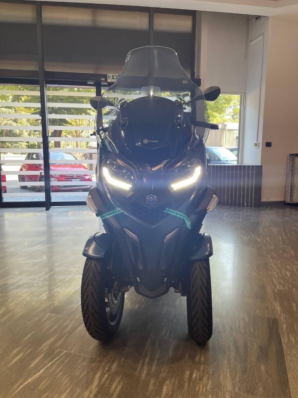 Piaggio MP3 530 ABS Hpe (2023 - 24) (3)