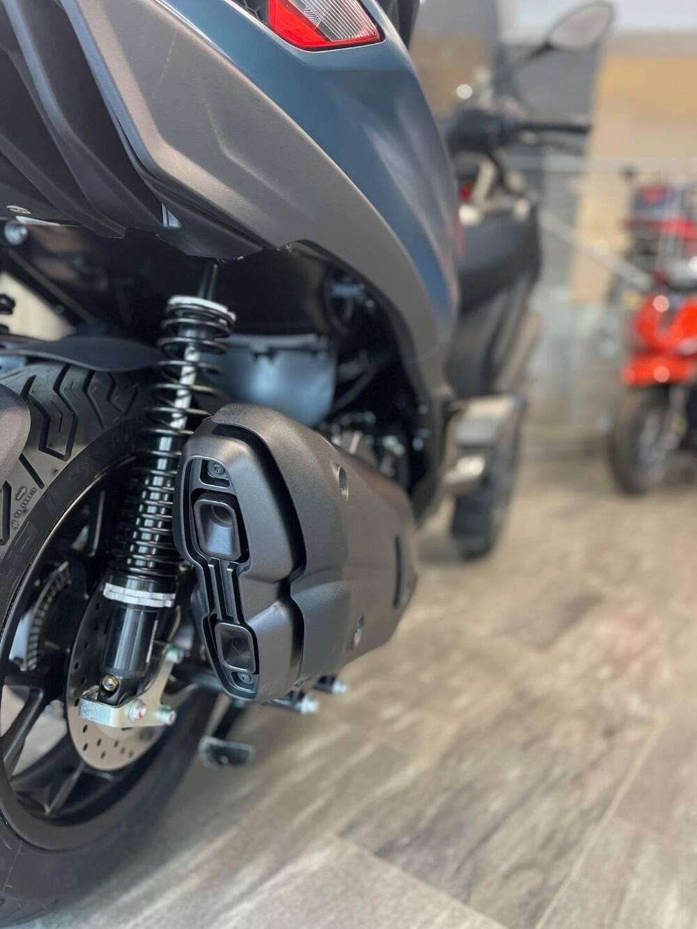 Piaggio MP3 530 ABS Hpe (2023 - 24) (10)