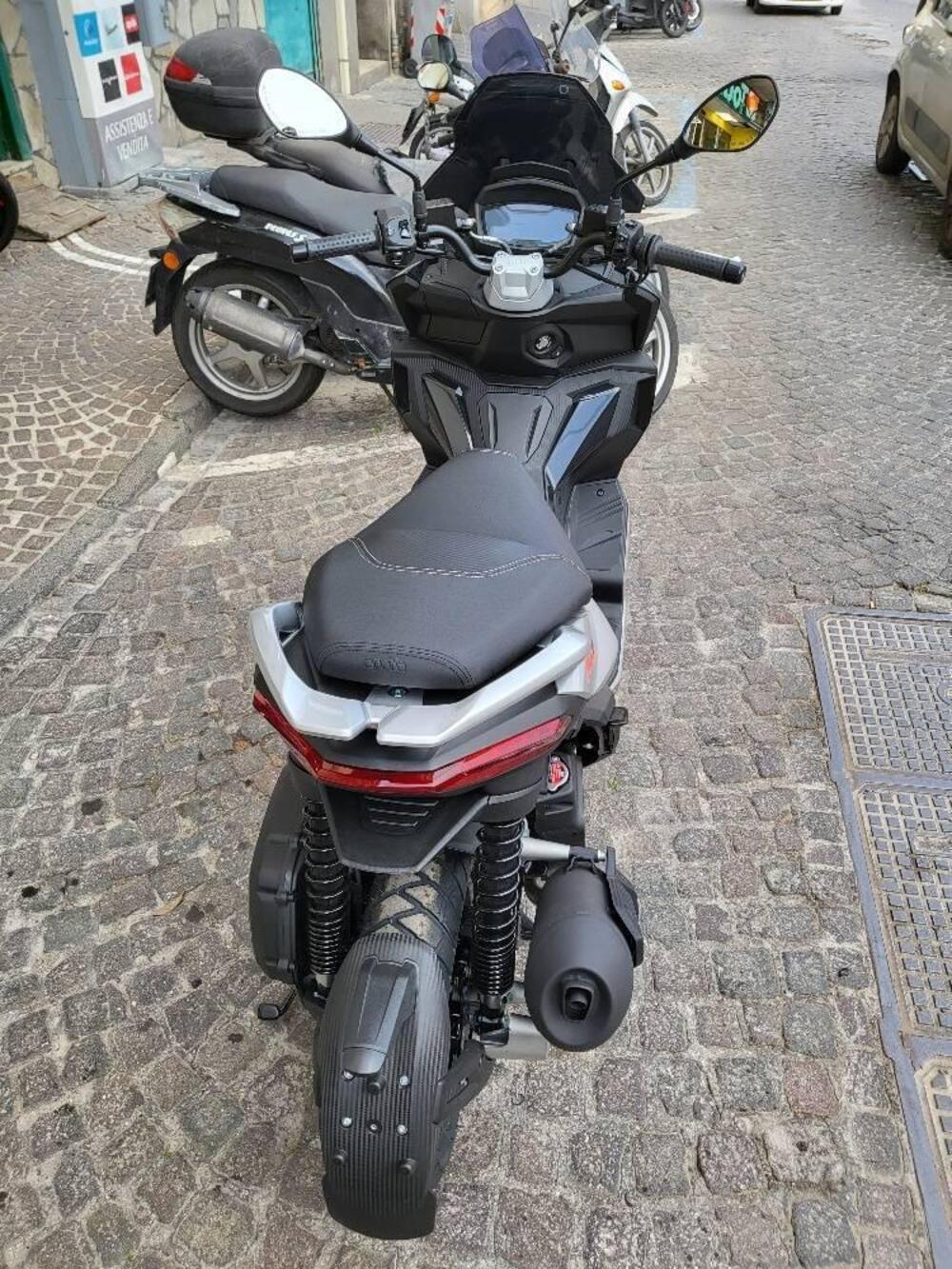 Aprilia SR GT 200 (2022 - 24) (3)