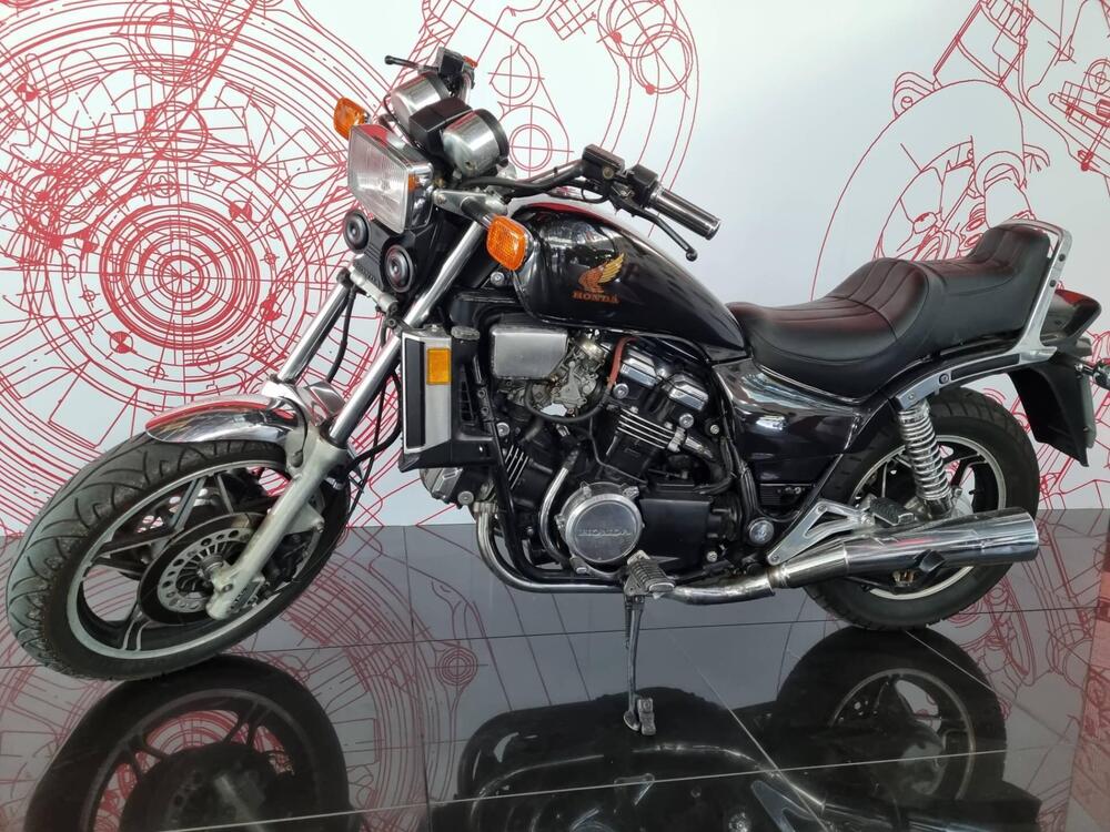 Honda VF 1100 C V65 Magna (1983 - 85) (3)