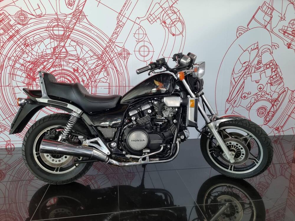 Honda VF 1100 C V65 Magna (1983 - 85)