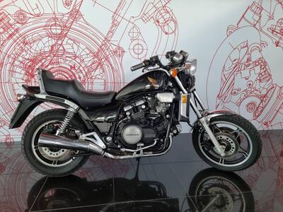 Honda VF 1100 C V65 Magna (1983 - 85) usata