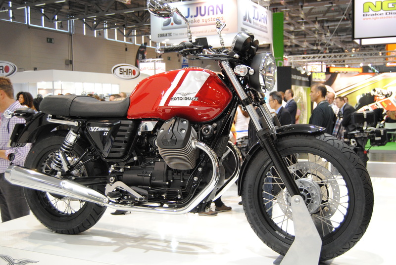 Moto Guzzi V7 II a Intermot