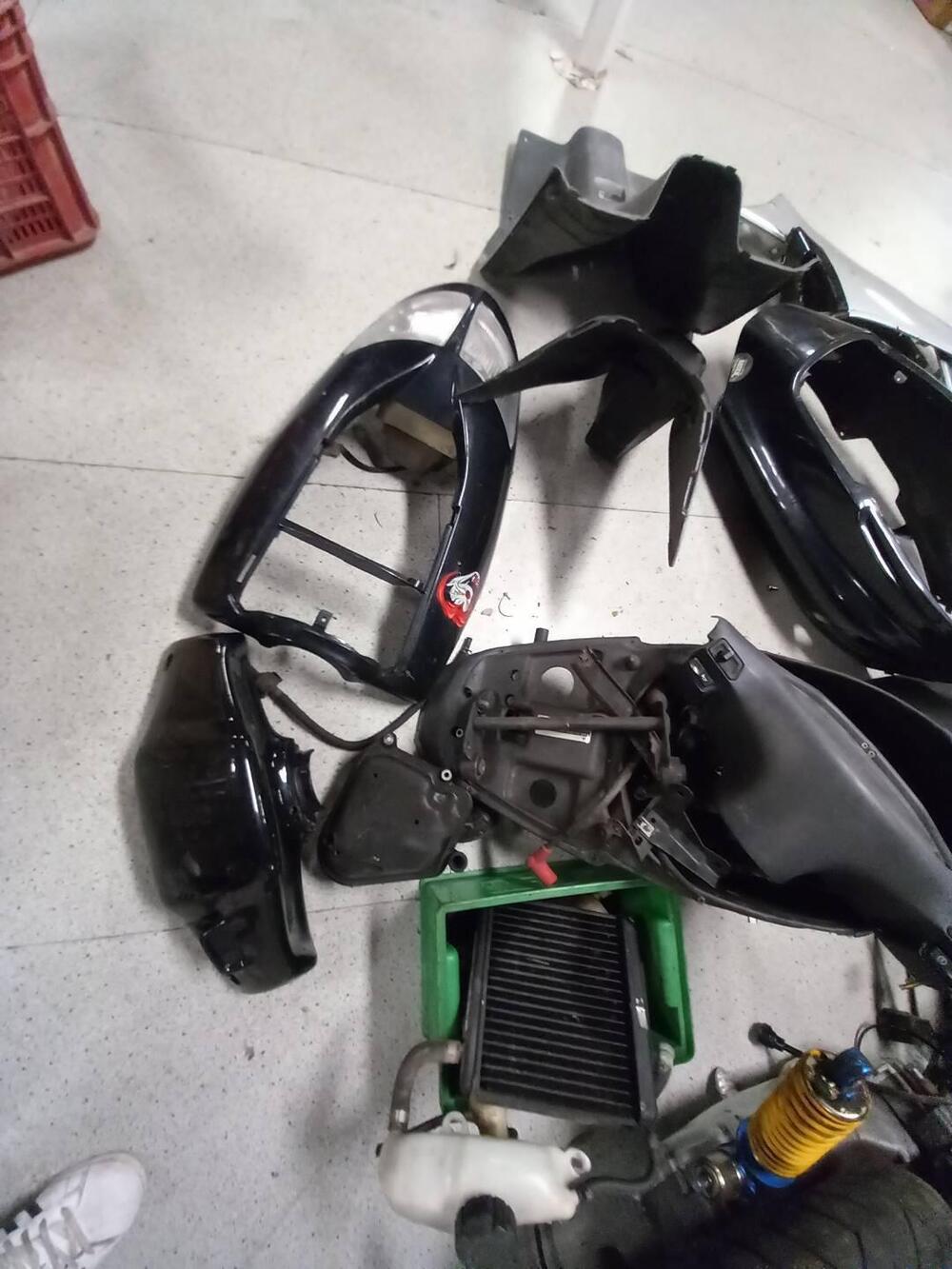 CERCHIO POSTERIORE CON DISCHI + CORONA SUZUKI V-S (19)