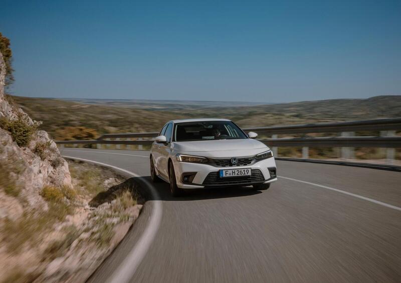 Honda Civic (2022-->>) (2)